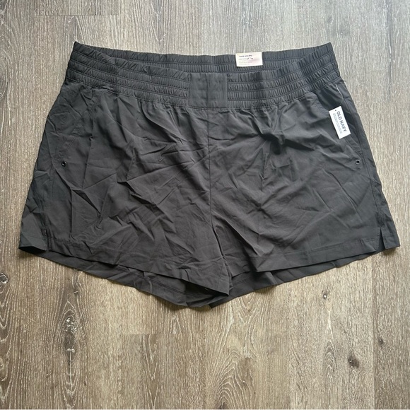 NWT 3X Black Old Navy StretchTech Quick Dry Shorts - Picture 1 of 6